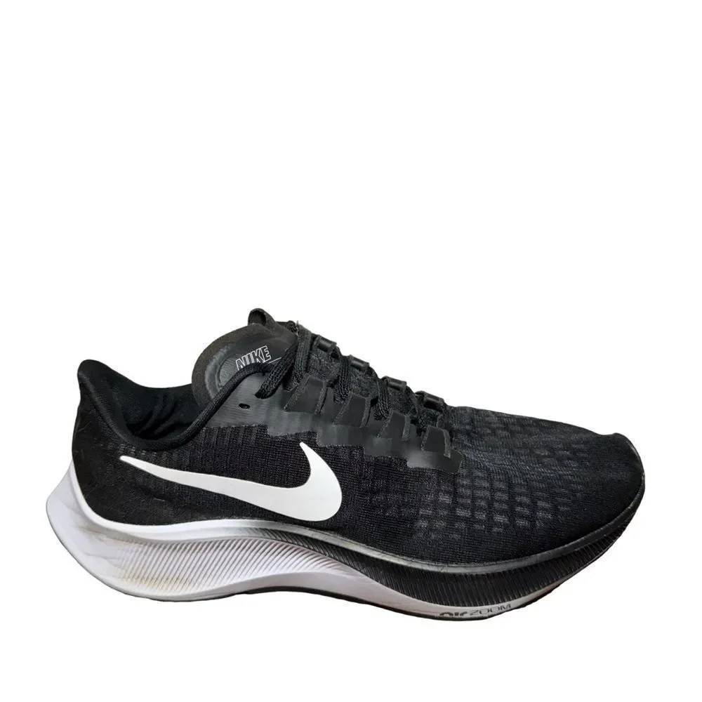 Nike Women’s Zoom Pegasus Black and White Athletic Shoes size 8.5
